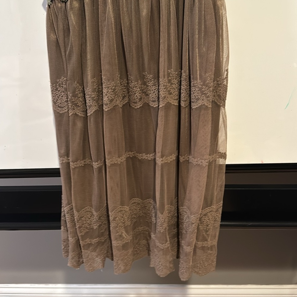 RYU new with tags summer dress size m. Short with sheer embroidered overlay - Picture 4 of 10
